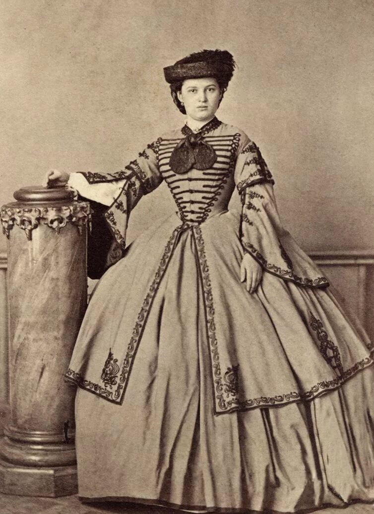 Что было 1860 х. Мода англии 1860х. викторианская мода 1860. мода 1860-х годов россия. мода 1860 годов.