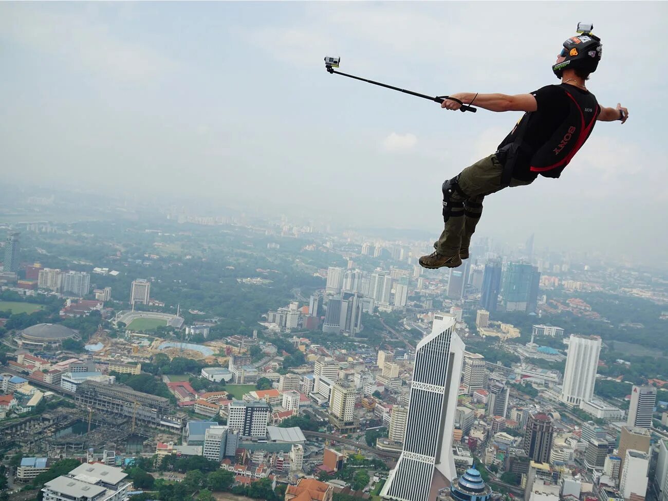 Смешные животные. Креативный прыжок. Вдохновляющие макеты. Семей фото города. В прыжке.