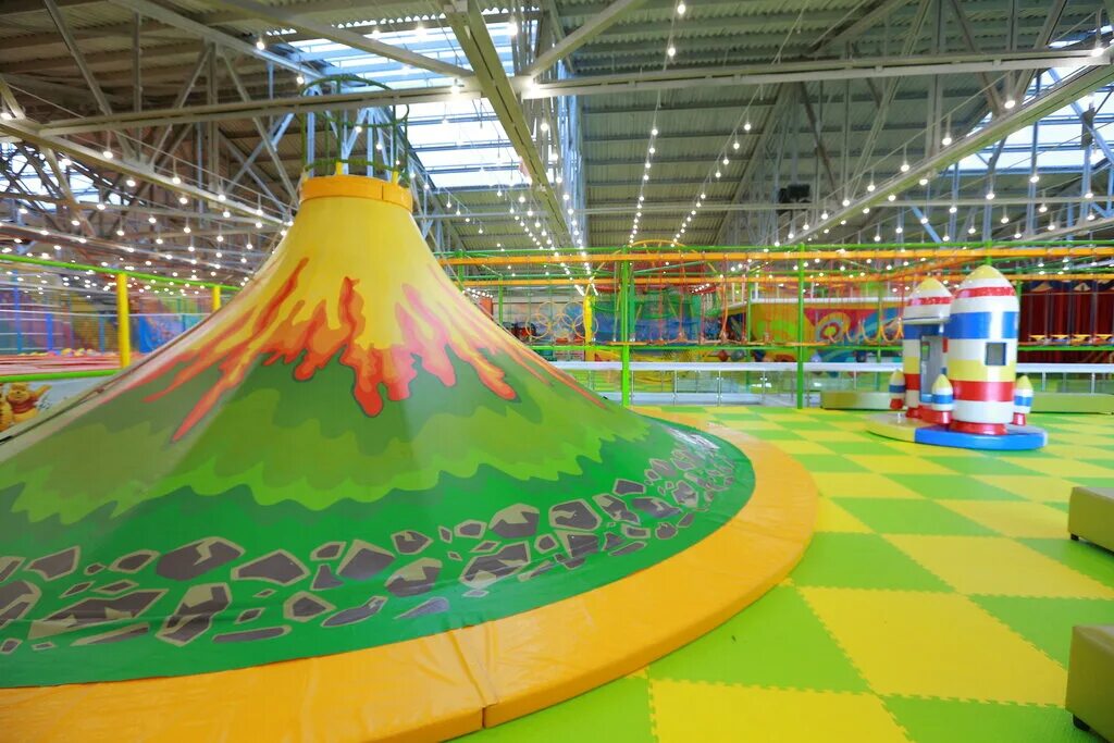 парк аттракционов в махачкале мультиленд. детский развлекательный центр в махачкале. парк аттракционов в махачкале мультиленд. кизляр детский развлекательный центр звездный. детский парк мультиленд.