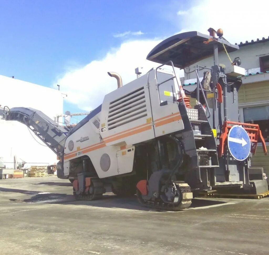 Фреза дорожная амкодор 8047. Wirtgen w130h. Wirtgen w1000. Дорожные фрезы wirtgen w100f. Дорожная фреза виртген 2000.