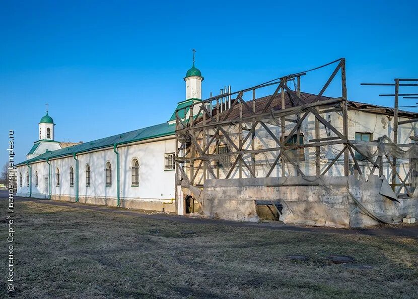 Подворье монастыря александра свирского. Подворье свято-троицкого александра свирского монастыря. Подворье свято-троицкого александра свирского монастыря. Подворье свирского монастыря в санкт петербурге. Преображенский собор монастыря александра свирского.