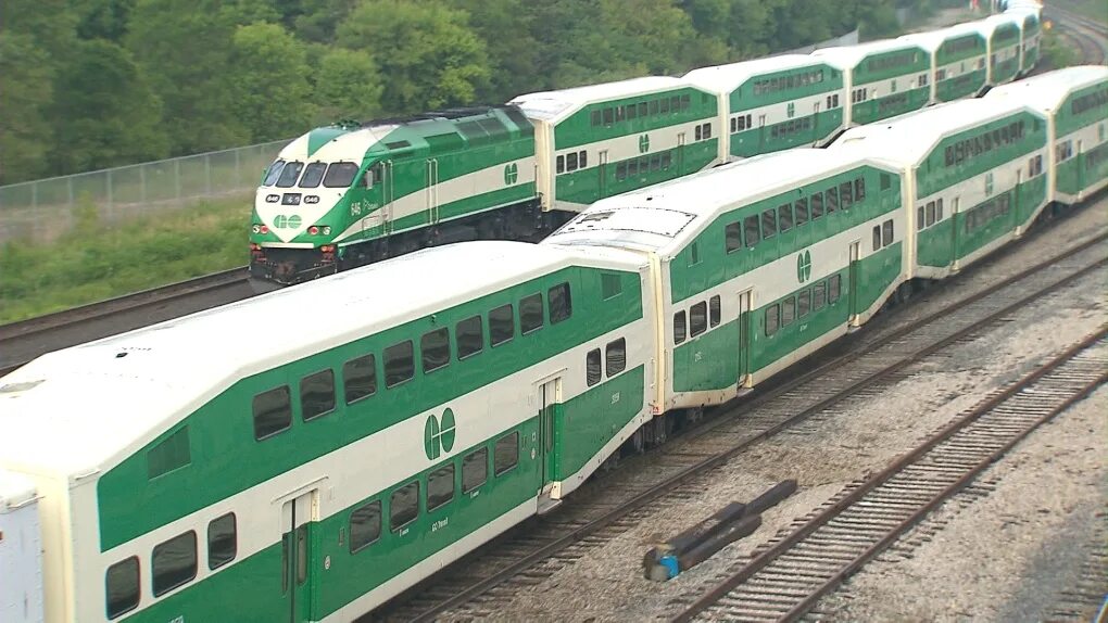 Поезд go Train. Бомбардье вагоны пассажирские. Поезд 092и. 091и поезд фото.