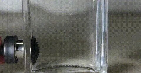 Стеклянная магнитная