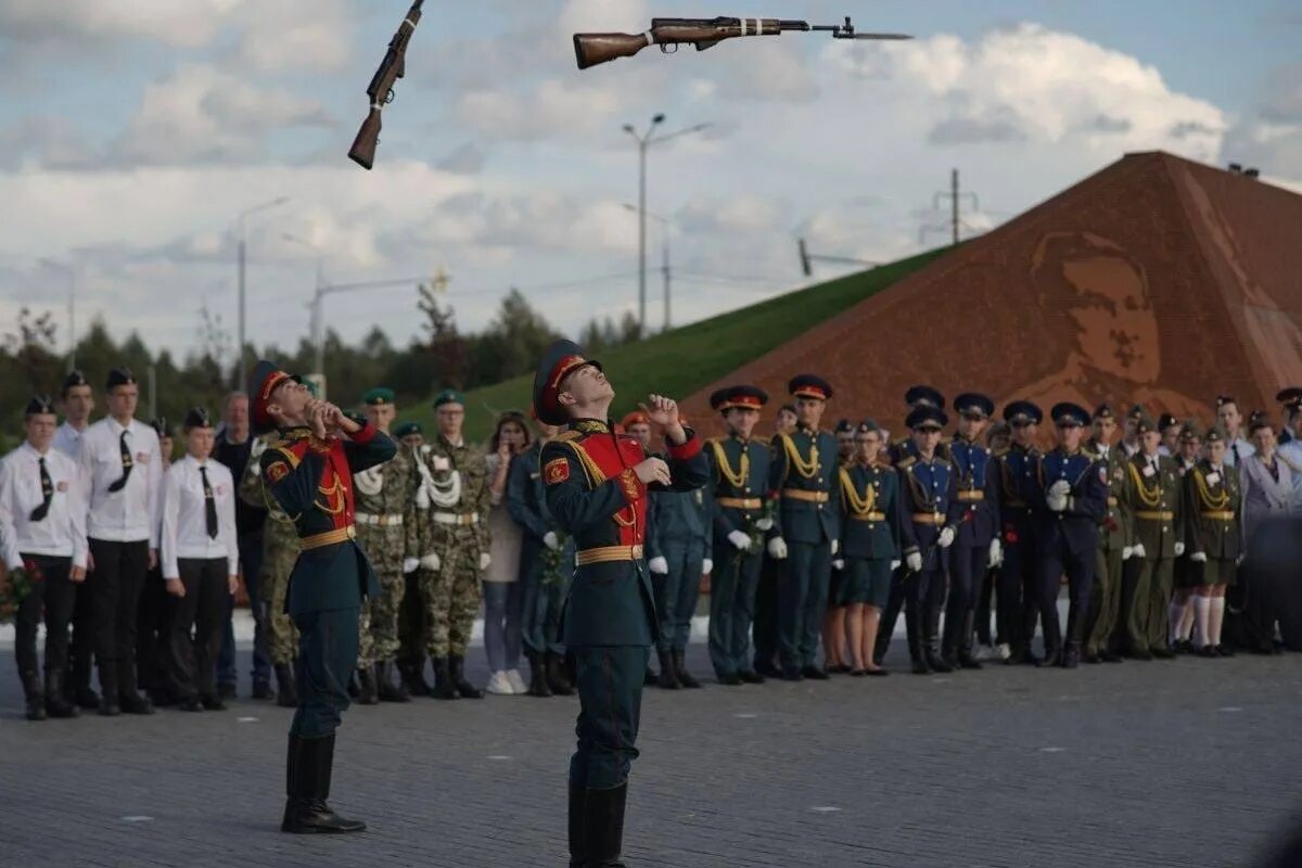 красноярский техникум сварочных технологий и энергетики красноярск. олимпийский резерв красноярск. карамзина 23 красноярск клиника компьютерных технологий. колледж сварочных технологий. праздничное шествие.