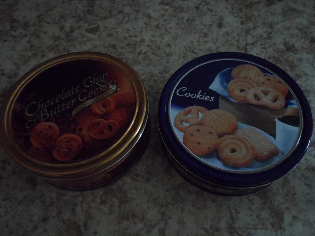 Коробки из под печенья. Коробка из под печенья. Железная коробка с печеньем. Упаковка для кондитерских изделий. Печенье коровка.