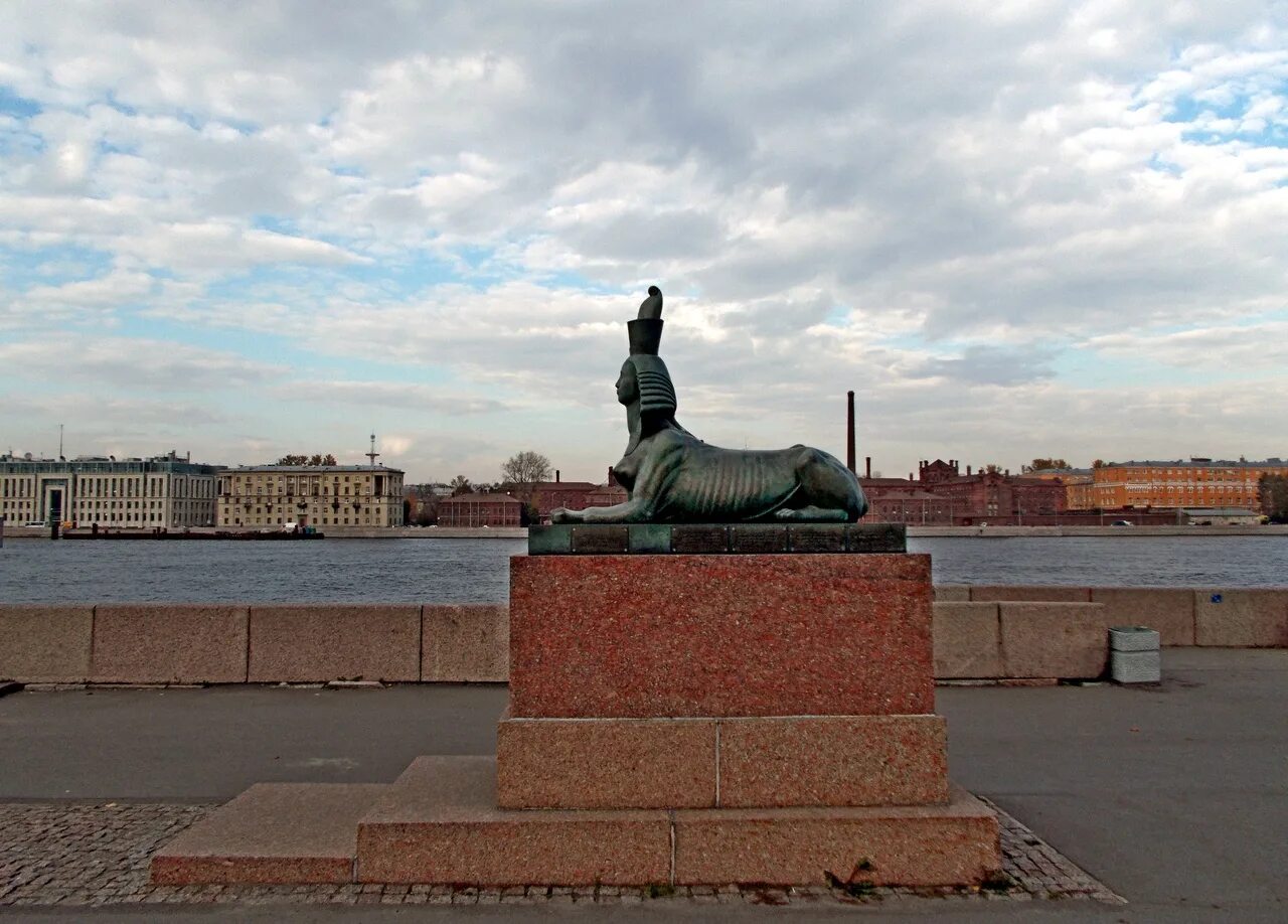 Воскресенская набережная на карте. Воскресенская набережная Санкт-Петербург. Воскресенская набережная СПБ. Воскресенская набережная Санкт-Петербург 1961. Воскресенская набережная Санкт-Петербург Соловецкий камень.