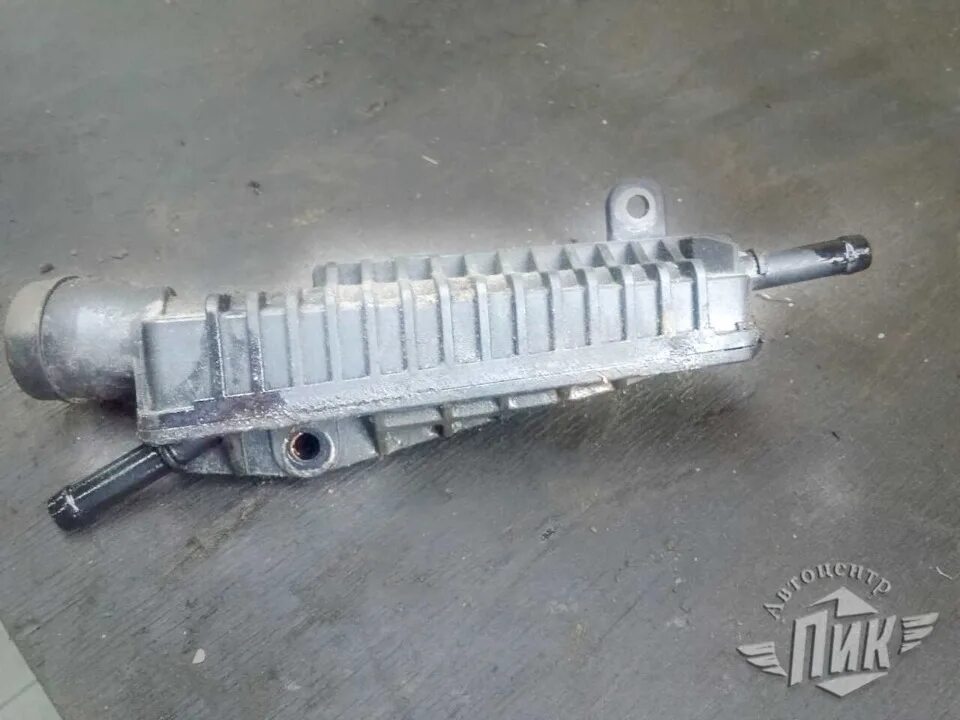 Теплообменник фольксваген поло 1. Подогреватель картерных газов фольксваген поло. Теплообменник акпп polo 2001. Теплообменник акпп поло седан 1. Теплообменник polo.