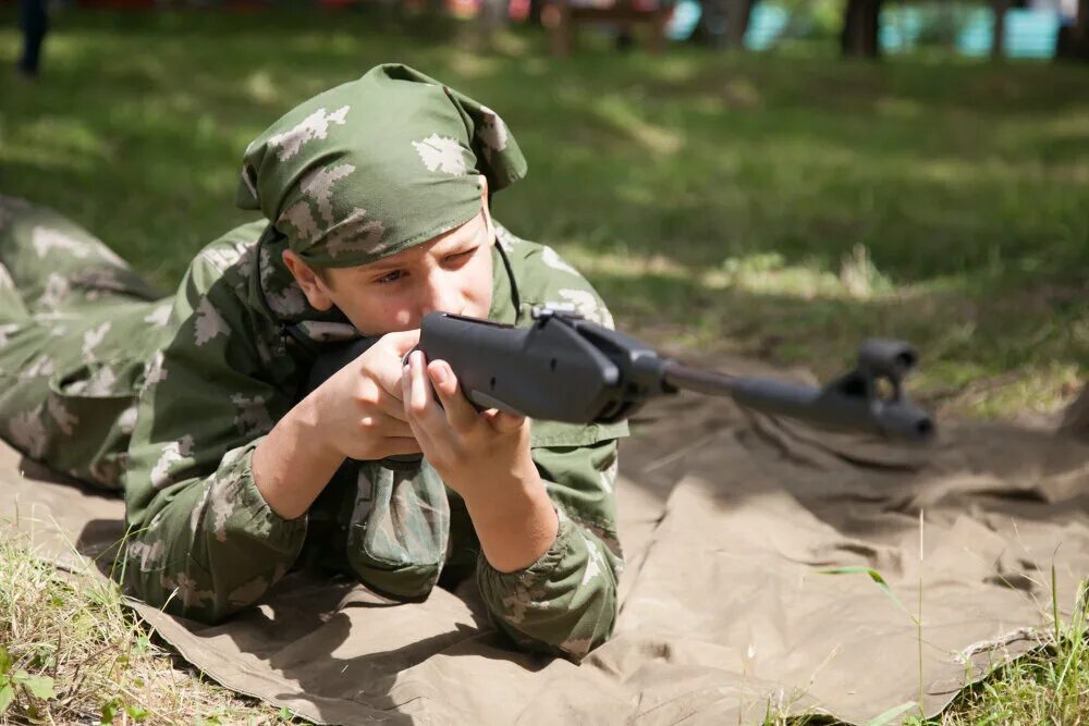 Курсы начальной военной подготовки. Военный лагерь. Военный лагерь для детей. Военная подготовка. Детские военно спортивные лагеря.