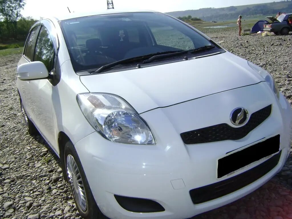 Тойота витц расход топлива. Vitz 90. Toyota vitz расход топлива. Toyota vitz 2003. Тойота витц 2 поколение.