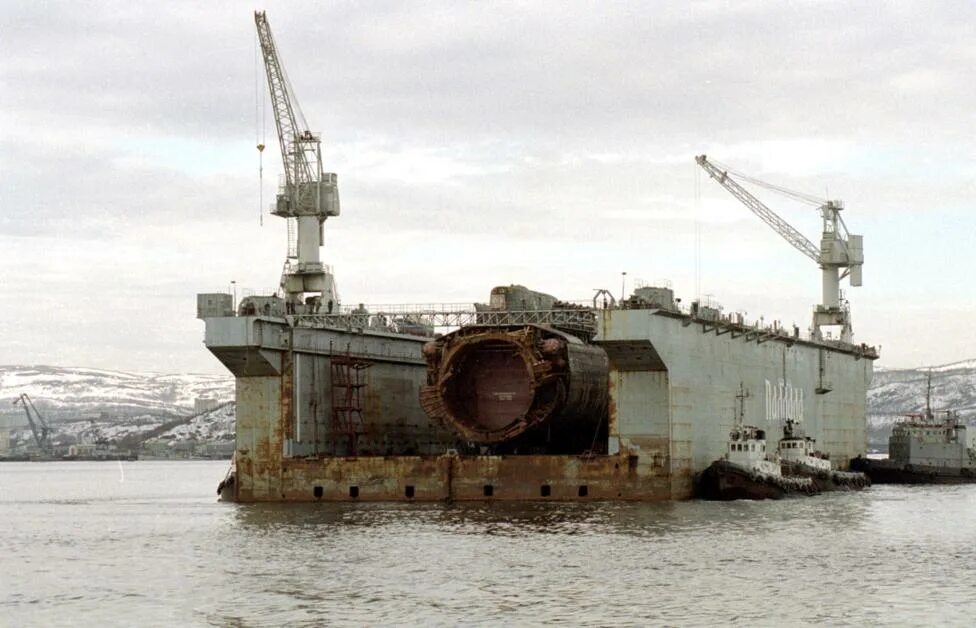 Апл док. Подводные лодки проекта 941 «акула». Апл док. Подводная лодка ас-12 лошарик. Огайо подводная лодка.