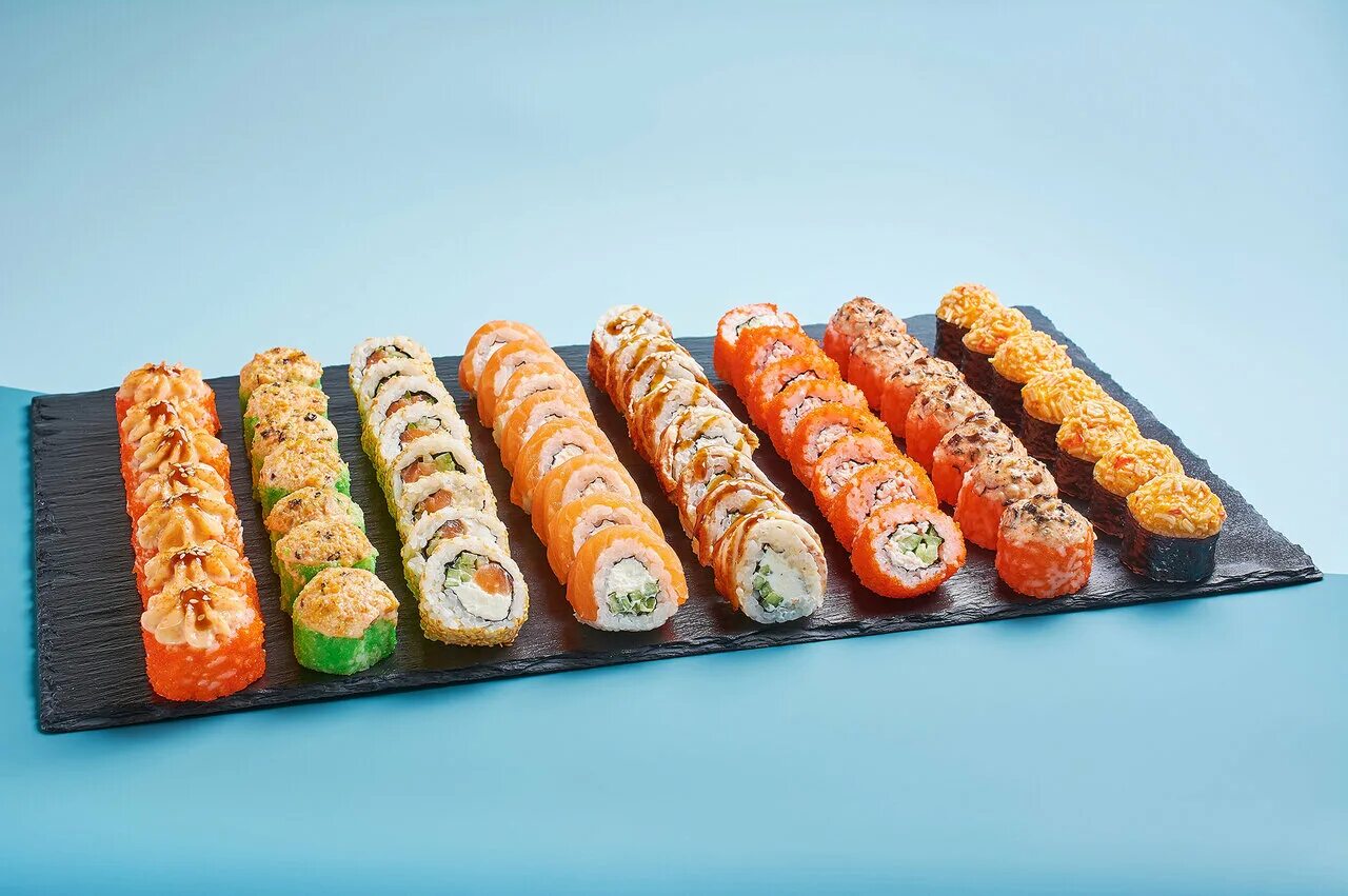 Роллы. Маккано суши павловский посад. Суши маркет снежинск. Японские блюда. Комсомольская 22 ногинск моккано.