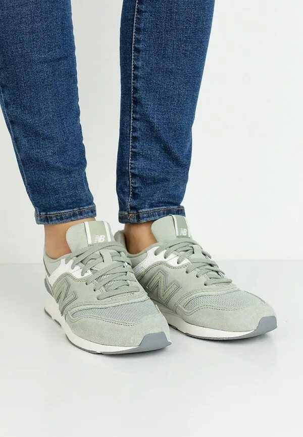 New Balance wl697co Mint Cream. Нью баланс бело зеленые кроссовки.