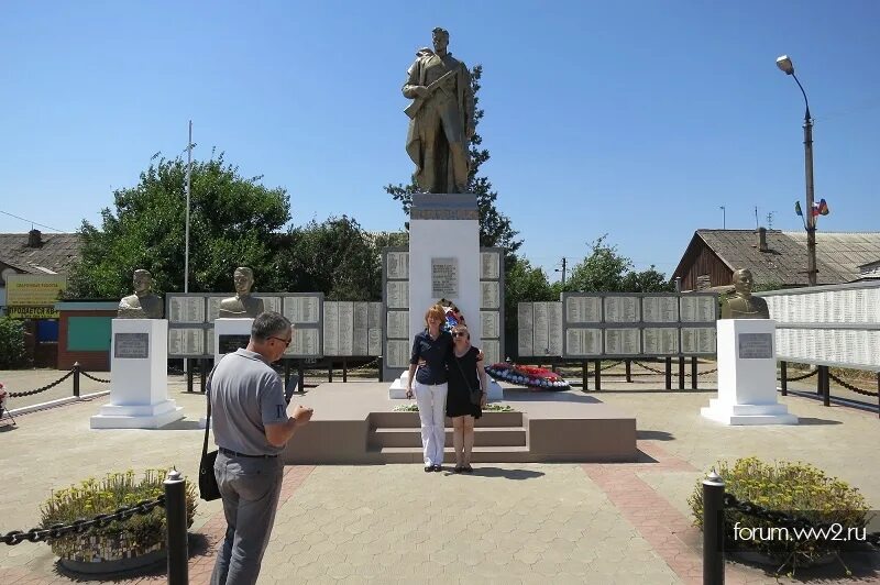 Посёлок Холмский Краснодарский край. Станица Холмская Абинский район. Ст.Холмская Абинский район Краснодарского края. Холмская Краснодарский край мемориал.