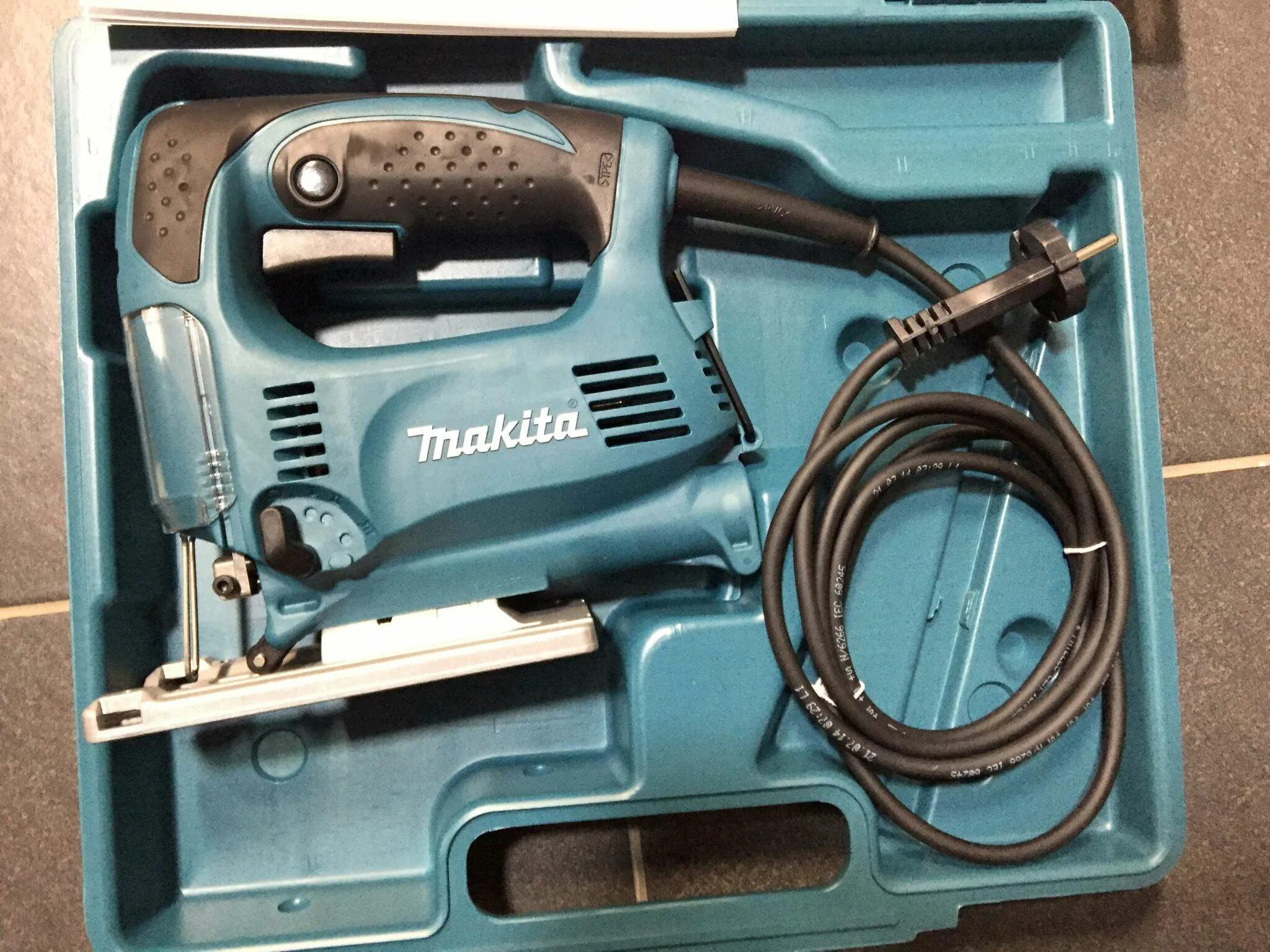 Макита лобзик москва. Makita 4329kx1. Лобзик Makita 4329. Лобзик Makita 4329 kx1. Лобзик Макита 4365.