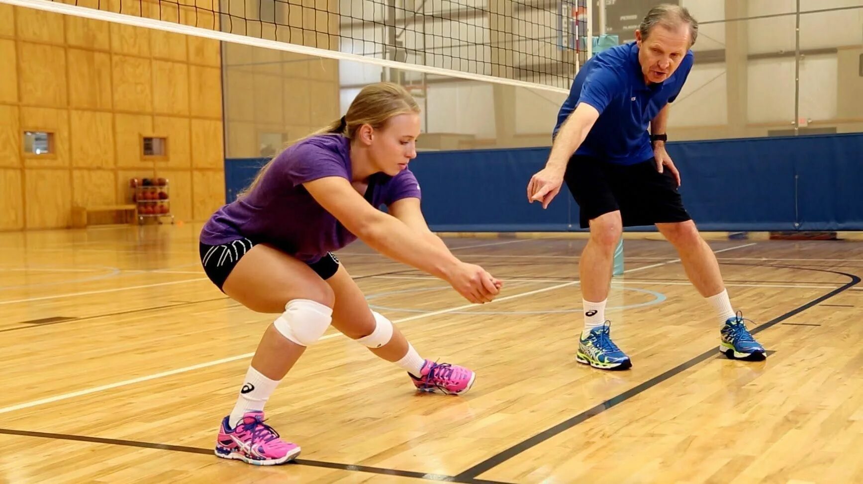 I was playing volleyball. Тренировка по волейболу. Волейбол тренировка. Тренировка волейболистов. Физическая подготовка волейболистов.