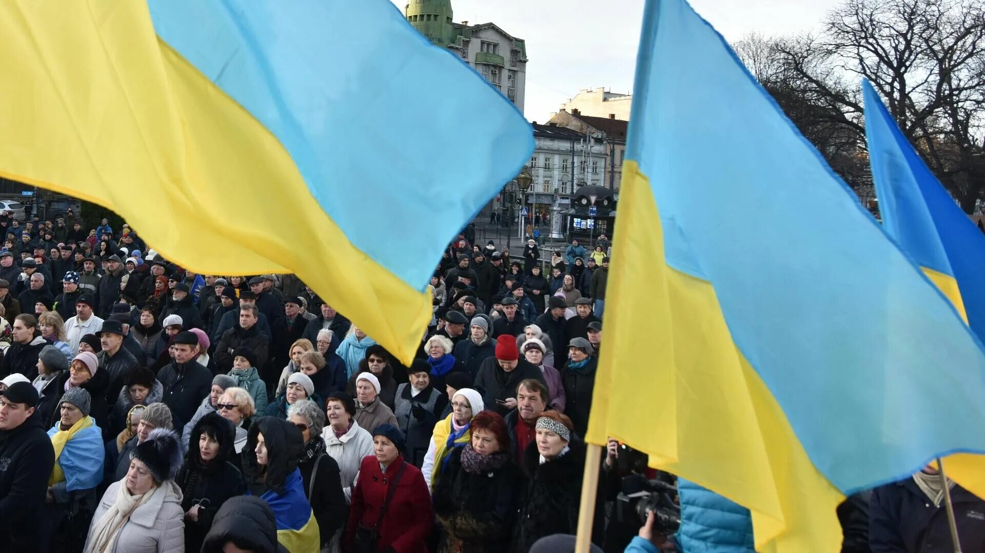 Украинцы перепись. Украина люди. Власти Украины. Отношения народа к правительству Украина на 2020. Украинская власть сегодня.