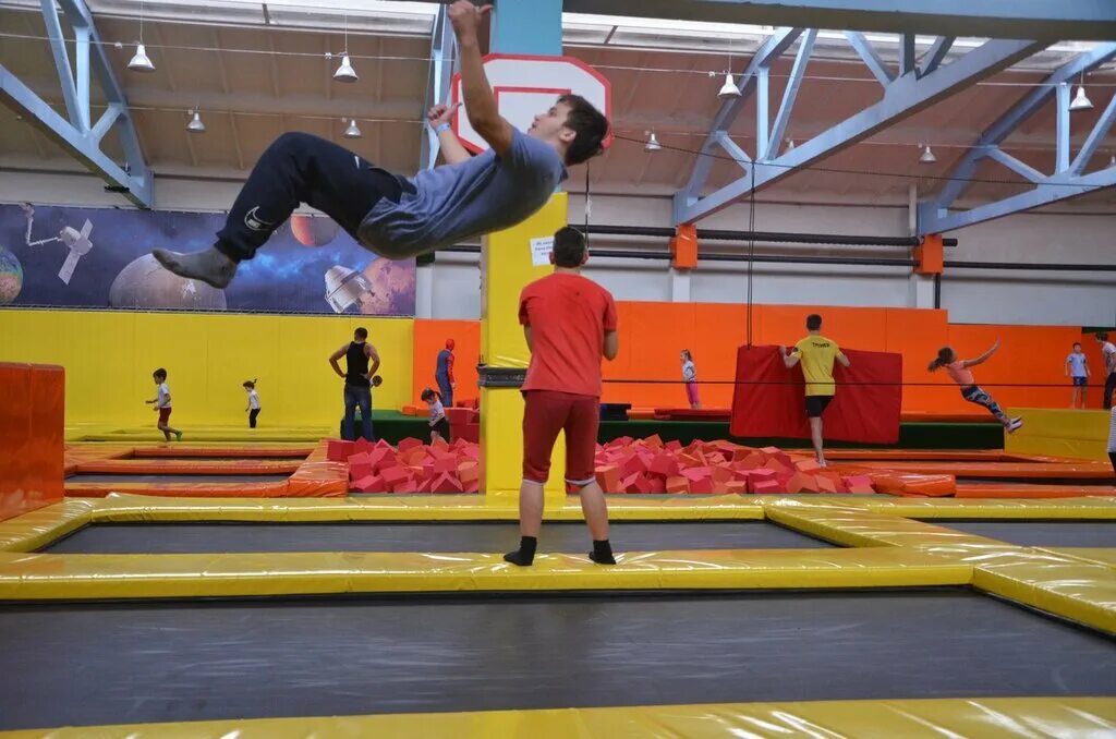 батутный центр невесомость воронеж. лимпопо симферополь активити парк. батутный центр невесомость воронеж. батутный парк воронеж максимир. сити джамп владивосток.