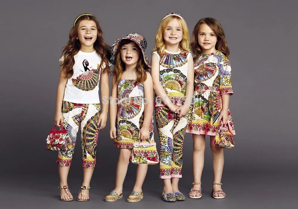 Kids wear. Дольче Габбана одежда 2022. Дольче Габбана Kids 2020. Детская коллекция Дольче Габбана 2021. Дольче Габбана коллекция 2023 для детей.