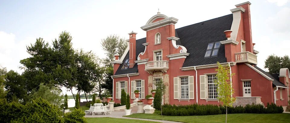 Береговая 123. Отель old house ростов на дону. Ресторан в усть-койсуге. Усть койсуг отель олд хаус. Old house ростов-на-дону ресторан.