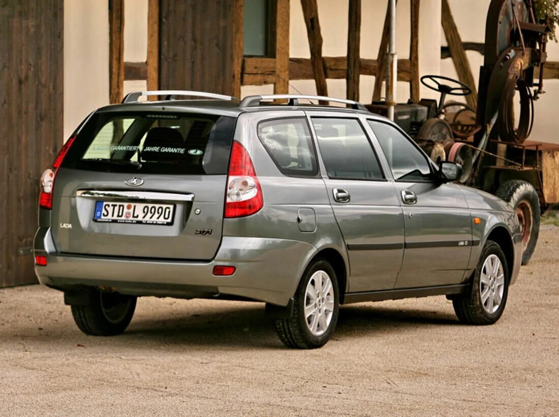 Лад 2010. Приора 2171. lada 2171. приора ваз 2171 сзади. лада приора хэтчбек 2171.
