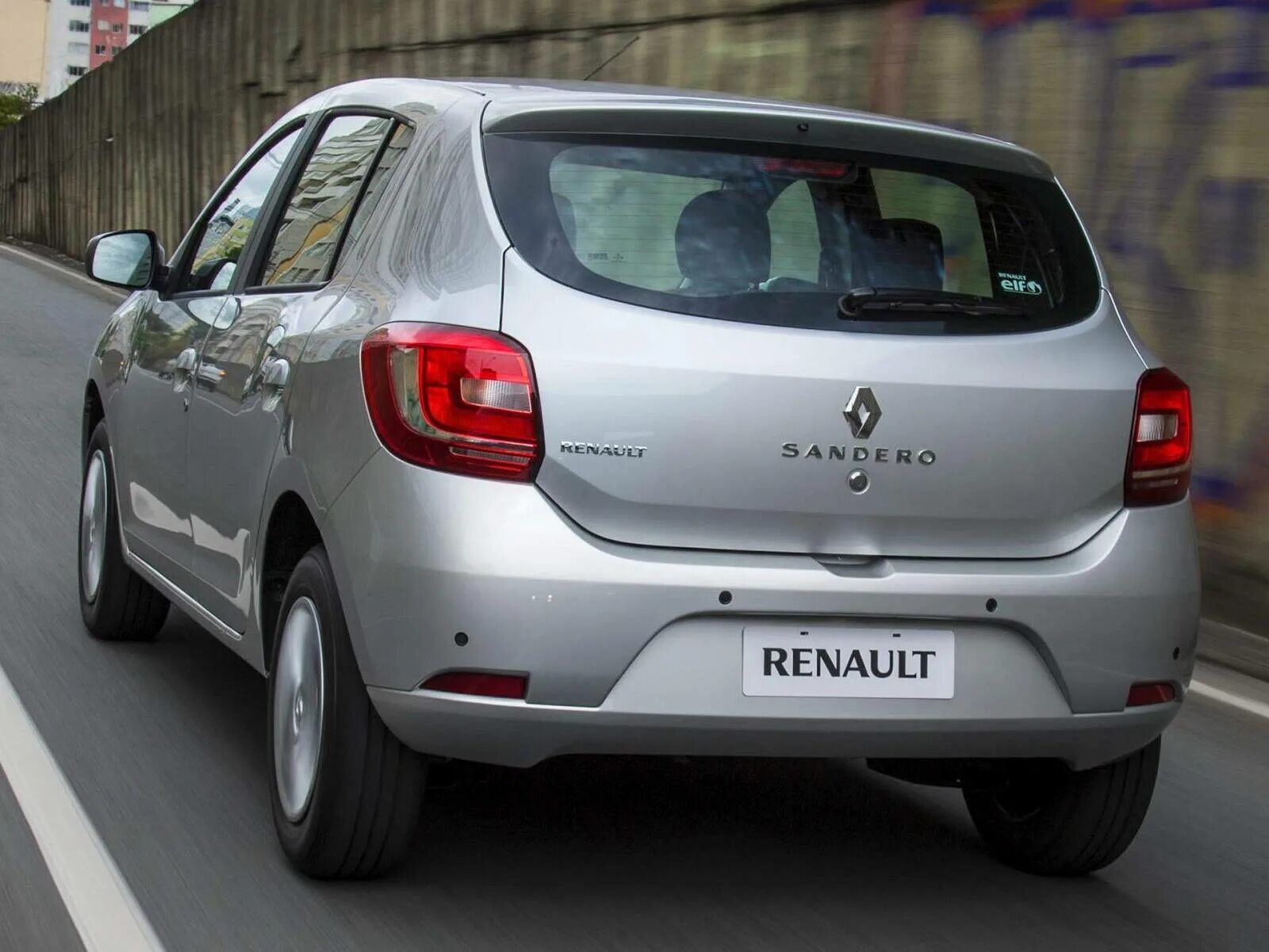 Фотогалерея Renault Sandero 2013 Авто-мото orion-tennis.ru