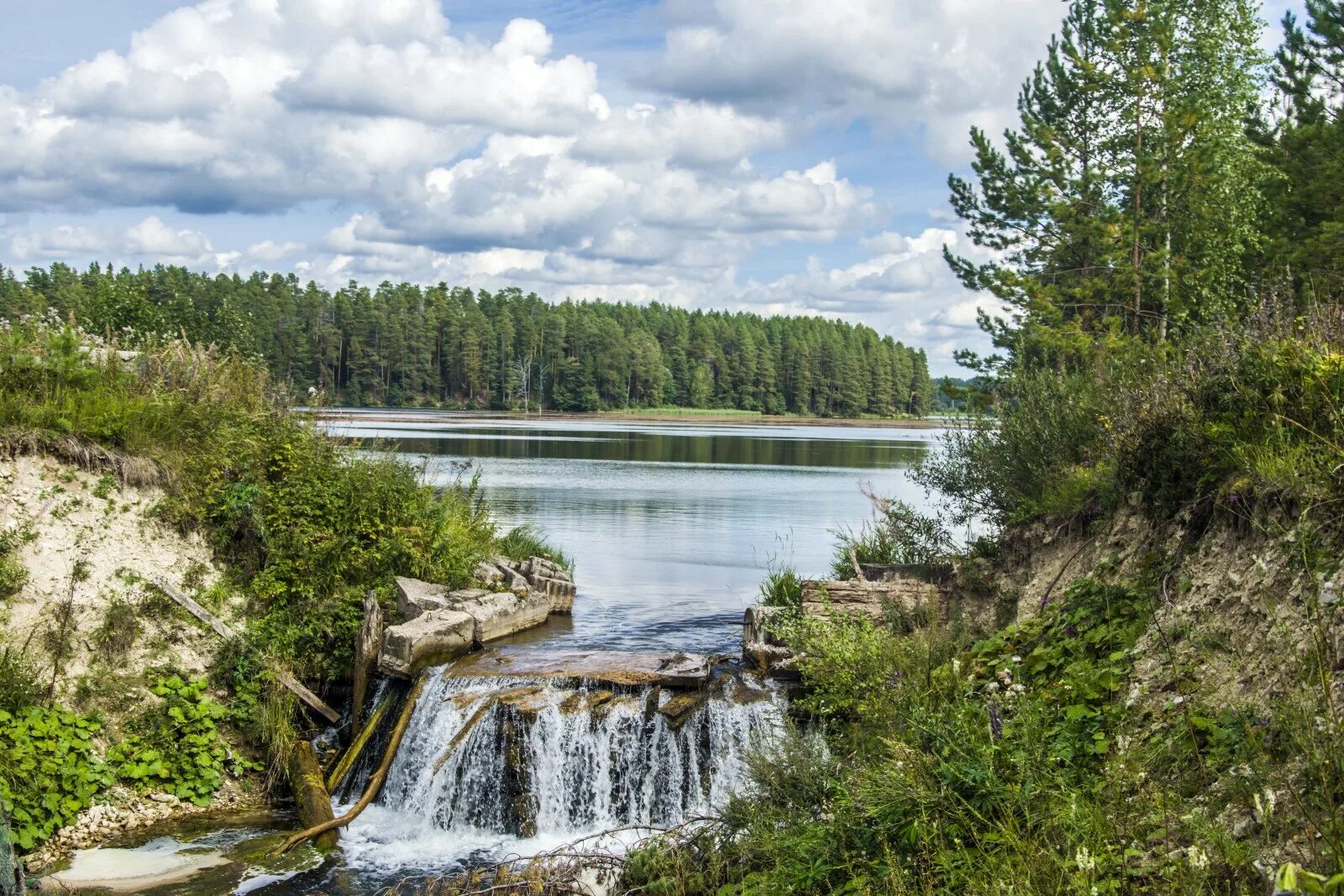 Суводь кировская область. Зониха Верхошижемский район. Река Суводь Кировская область. Зониха Кировская область. Суводь Кировская область озеро.