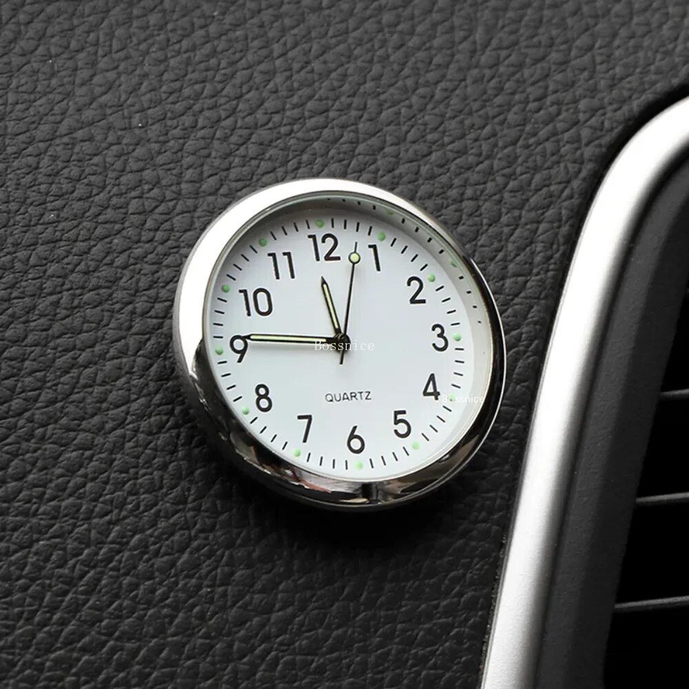 32 часа на автомобиле. Автомобильные часы. Часы автомобильные стрелочные. Часы автомобильные кварцевые. Часы «автомобиль».
