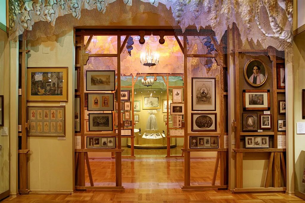 Театральный музей санкт-петербург. Санкт-петербургский музей театрального и музыкального искусства. Музей театрального искусства в санкт-петербурге. Музей музыкального и театрального искусства в петербурге. Спбг «музей театрального и музыкального искусства».