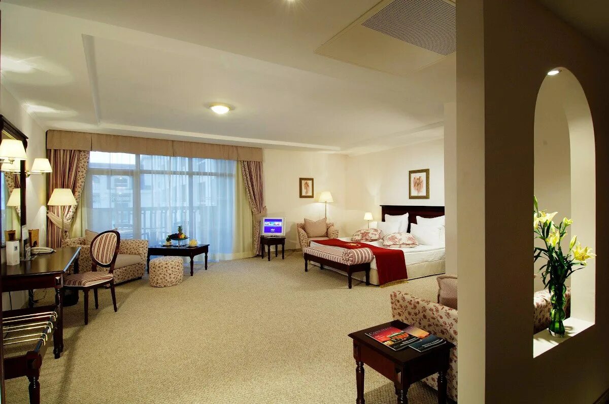 Сюит прогулка. Melia grand hermitage 5 болгария. номер категории сюит.