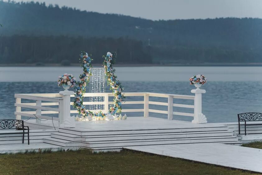 белый берег база отдыха братск.