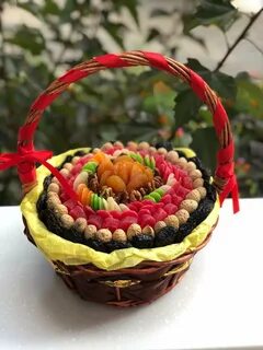 Корзина из сухофруктов