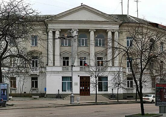 Севастопольская морская библиотека. М п учреждения. Библиотека лазарева севастополь. Лазарева севастополь. Колледж связи № 54.