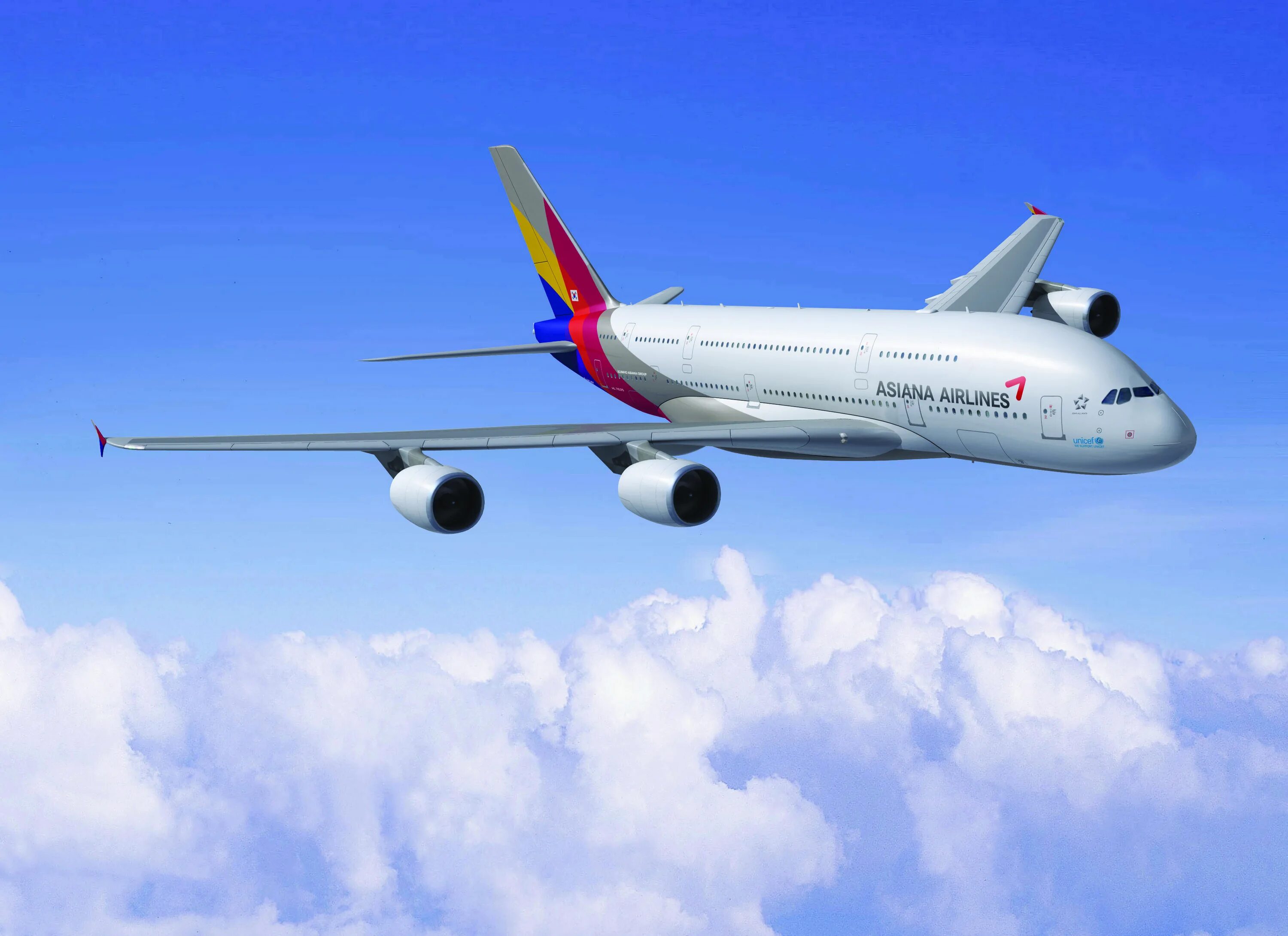 Авиакомпания азиана эйрлайнс. Asiana airlines самолеты. Самолет asiana airlines снаружи. Самолёт asiana и korean air. Asiana airlines флот.