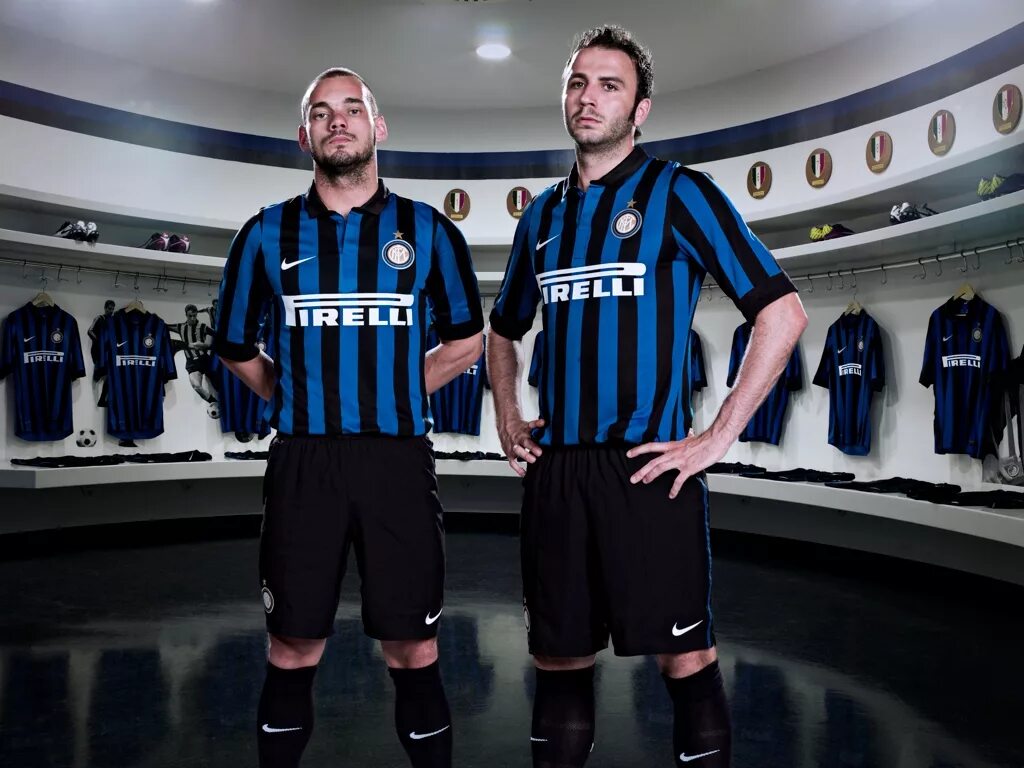 Новая форма клубов. Форма ФК Интер 2011/2012. Inter Milan Jersey 2011.