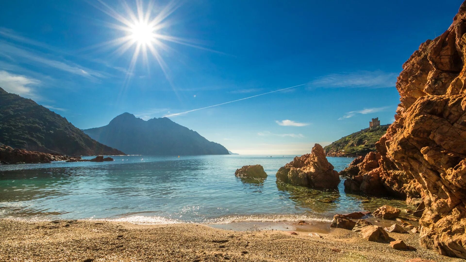 Море и небо. Дерево возле реки. Керчь арка скала. Дерево на берегу озера. Трава горизонт.