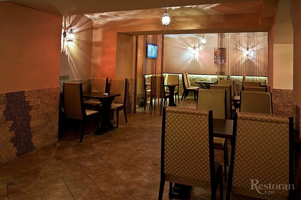 рестораны в новомосковске тульской. ресторан жара. эста новомосковск. новомосковск старый солдат кафе. ресторан париж новомосковск.