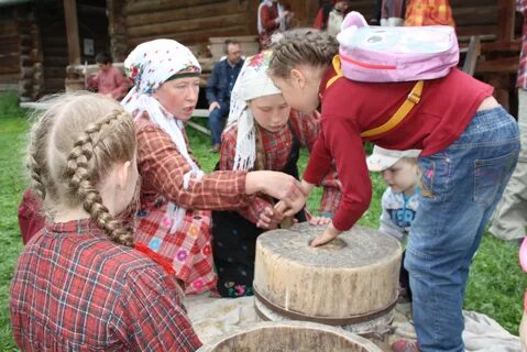 Заводили хоровод