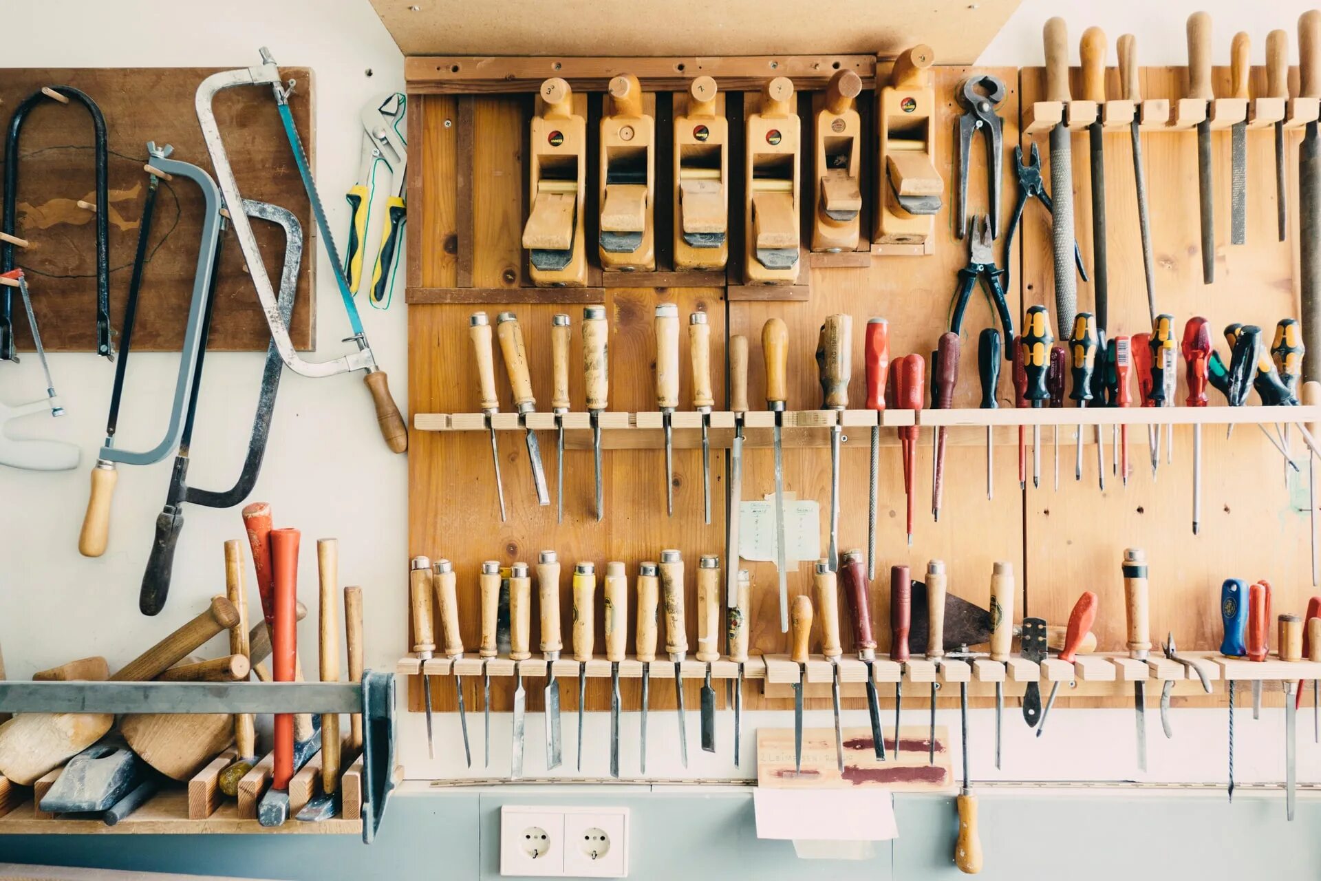Tools shop users