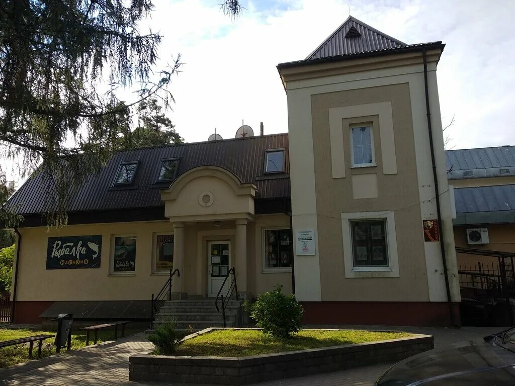 Щучин фото. Автодорога зельва - щучин. Старый город щучин на стене. Щучин. Несвиж на карте белоруссии.