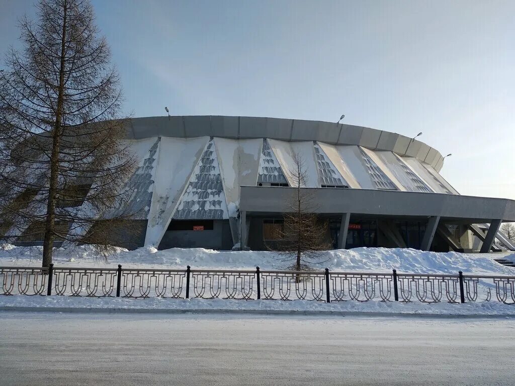 Ледовый нижний. Ледовый дворец Нижний Тагил. Дворец ледового спорта Нижний Тагил. Ледовый дворец Сотникова Нижний Тагил. Дворец ледового спорта Сотникова Нижний Тагил.