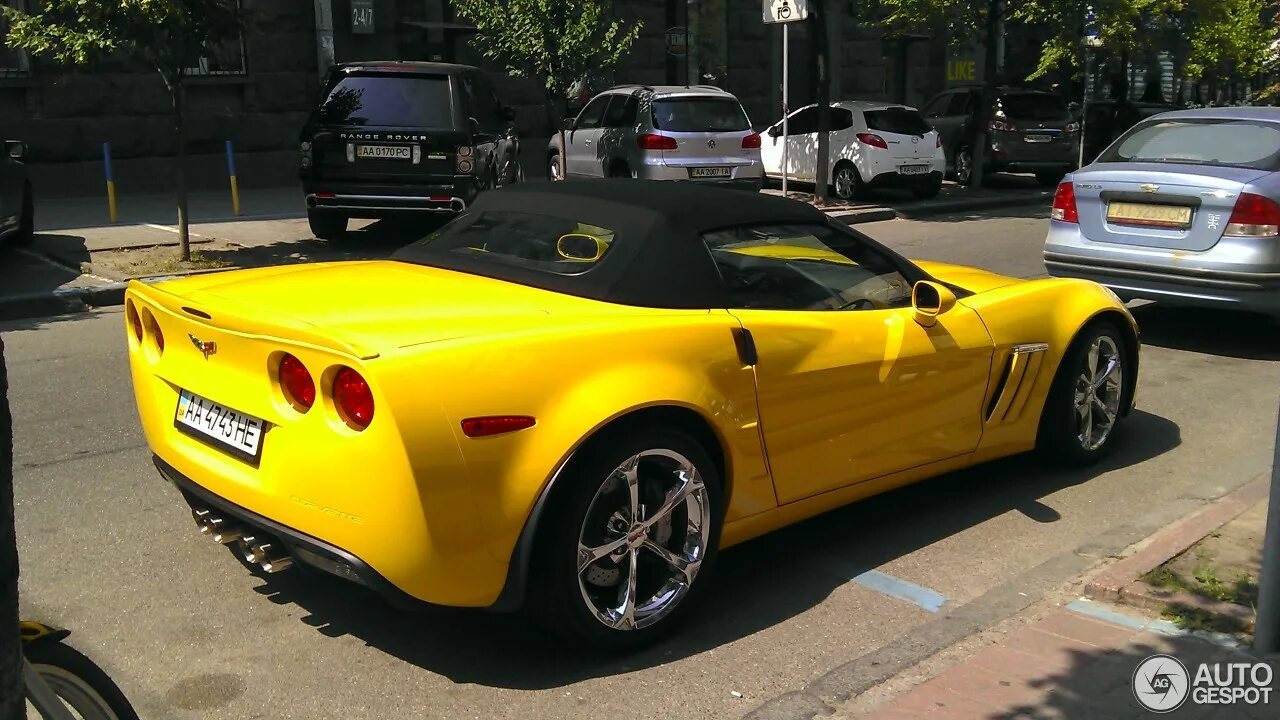 Chevrolet corvette c6 мажор. На какой машине ездил мажор. Sport chevrolet corvette c6. Машина игоря соколовского в мажоре 1. Chevrolet corvette c6 cabrio мажор.