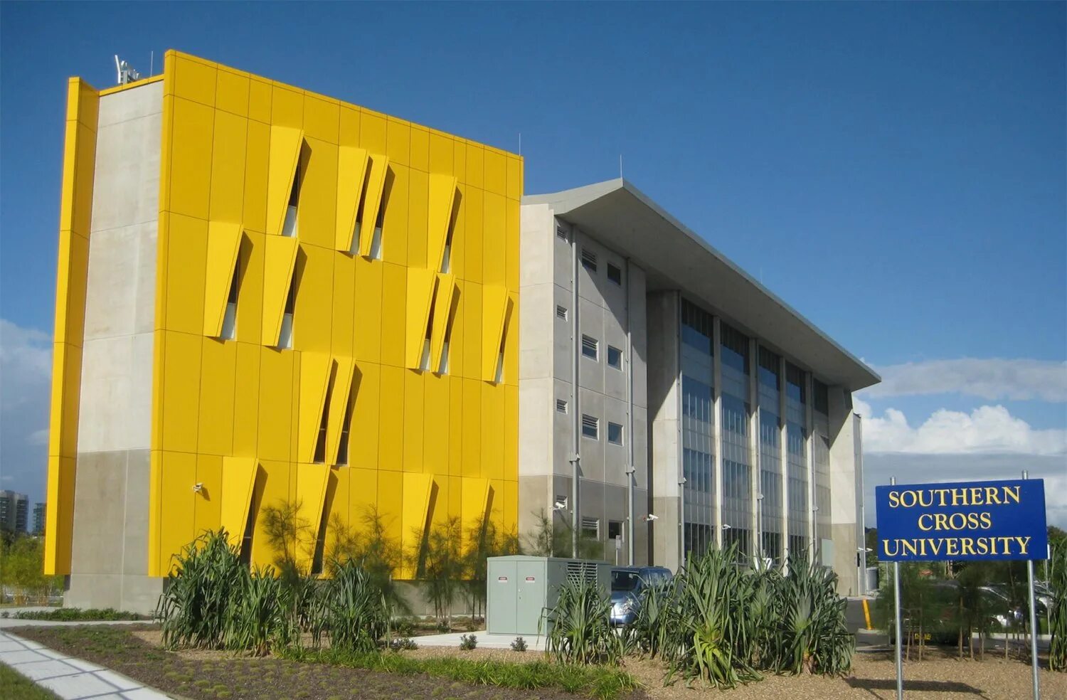 Southern Cross University. Southern Cross University, Australia.. Юниверсити Голд. University Gold.