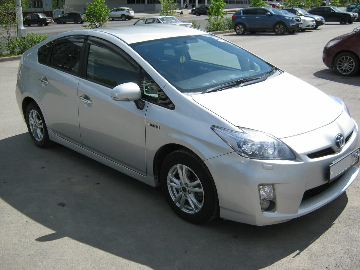 Тойота приус в новосибирске. Тойота приус 20 серая. Prius 14. Toyota prius 2008. Тойота приус в новосибирске.