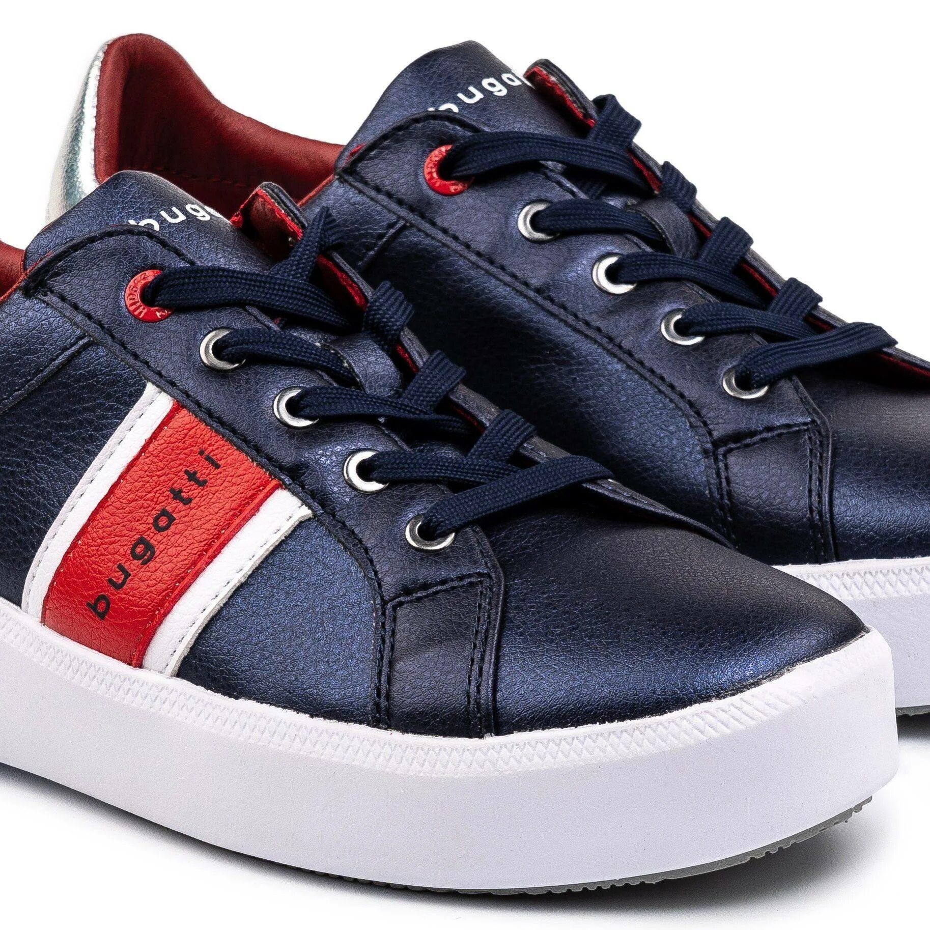 Кроссовки бугатти. Кроссовки бугатти мужские цена оригинал все модели. Кроссовки бугатти. Мужские кроссовки bugatti plazma blue. Кроссовки бугатти мужские 2022.