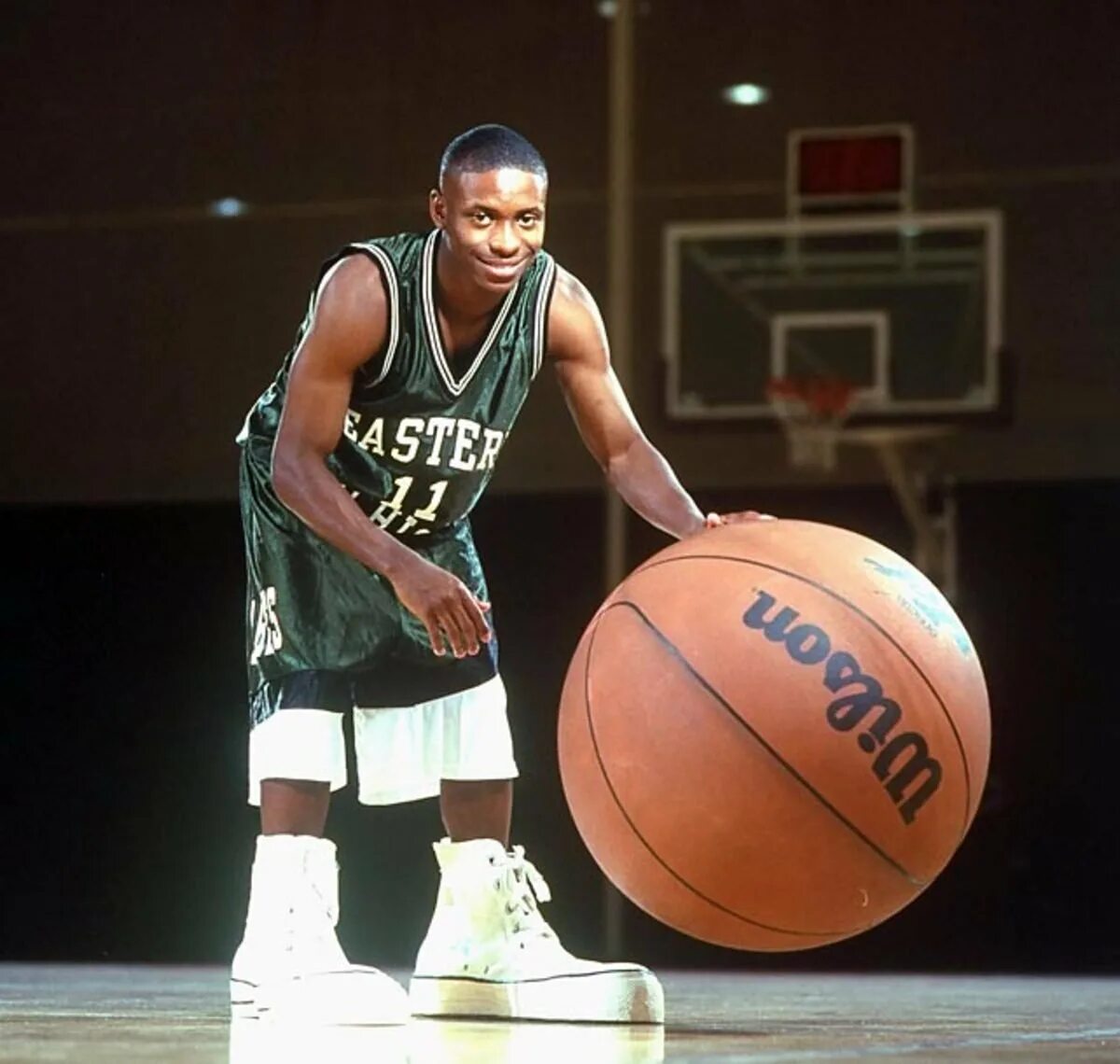 Тайрон богс баскетболист. Тайрон богз. Магси богз рост. Тайрон богз. Баскетболист тайрон куртис богз.