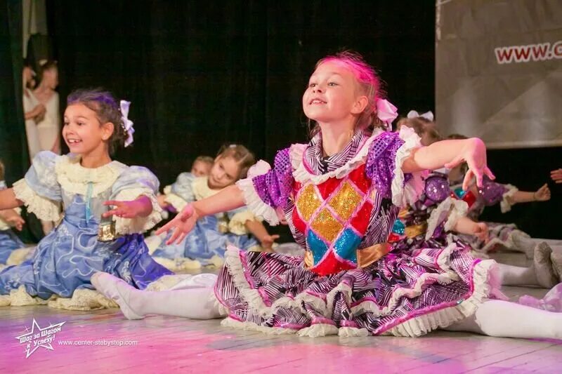 динамо апрелевка танцы. дк апрелевка официальный сайт. танцы в апрелевке. квест дансити в апрелевке. дворец культуры апрелевка.