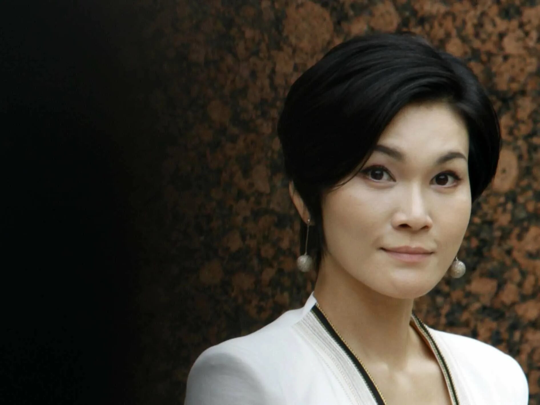 Lee seo. Lee seo. Lee soo-mi. Лысый джун ли. Lee seo.