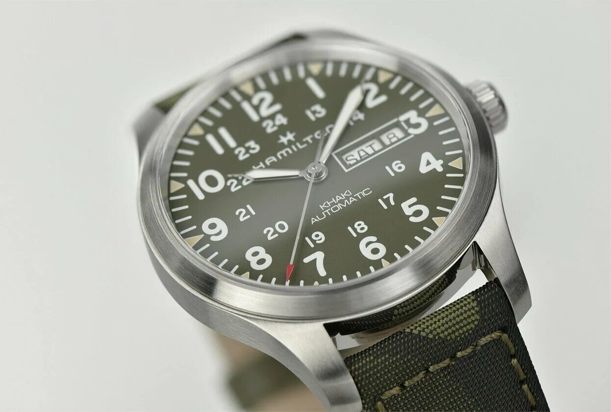 Часы хаки. Часы Гамильтон хаки Филд. Часы Hamilton Khaki. Hamilton h70535031. Hamilton Khaki field Day Date.