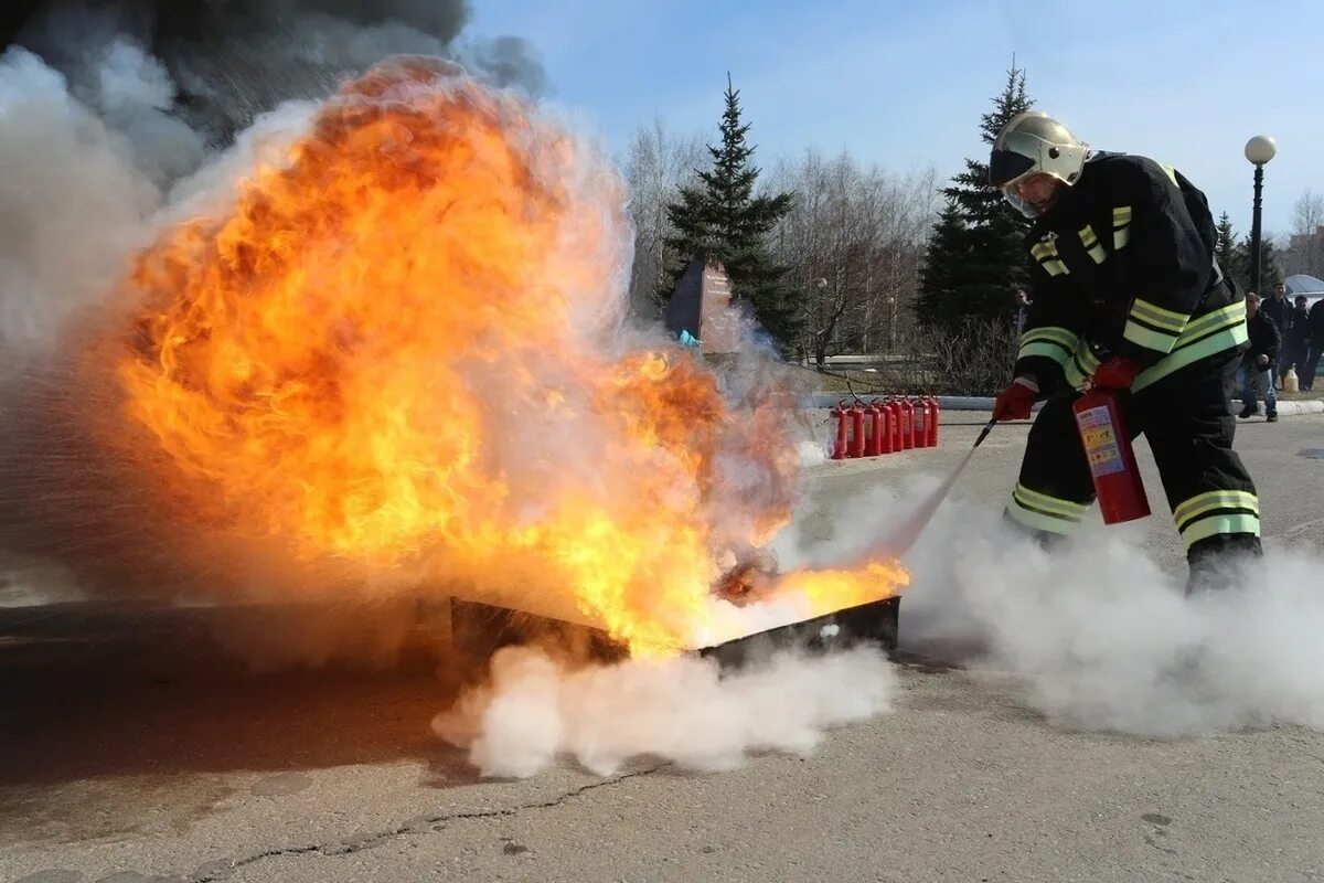 машины скорой пожарной полиции. полиция на пожаре. пожарная полиция. пожарная машина. пожарная скорая полиция.