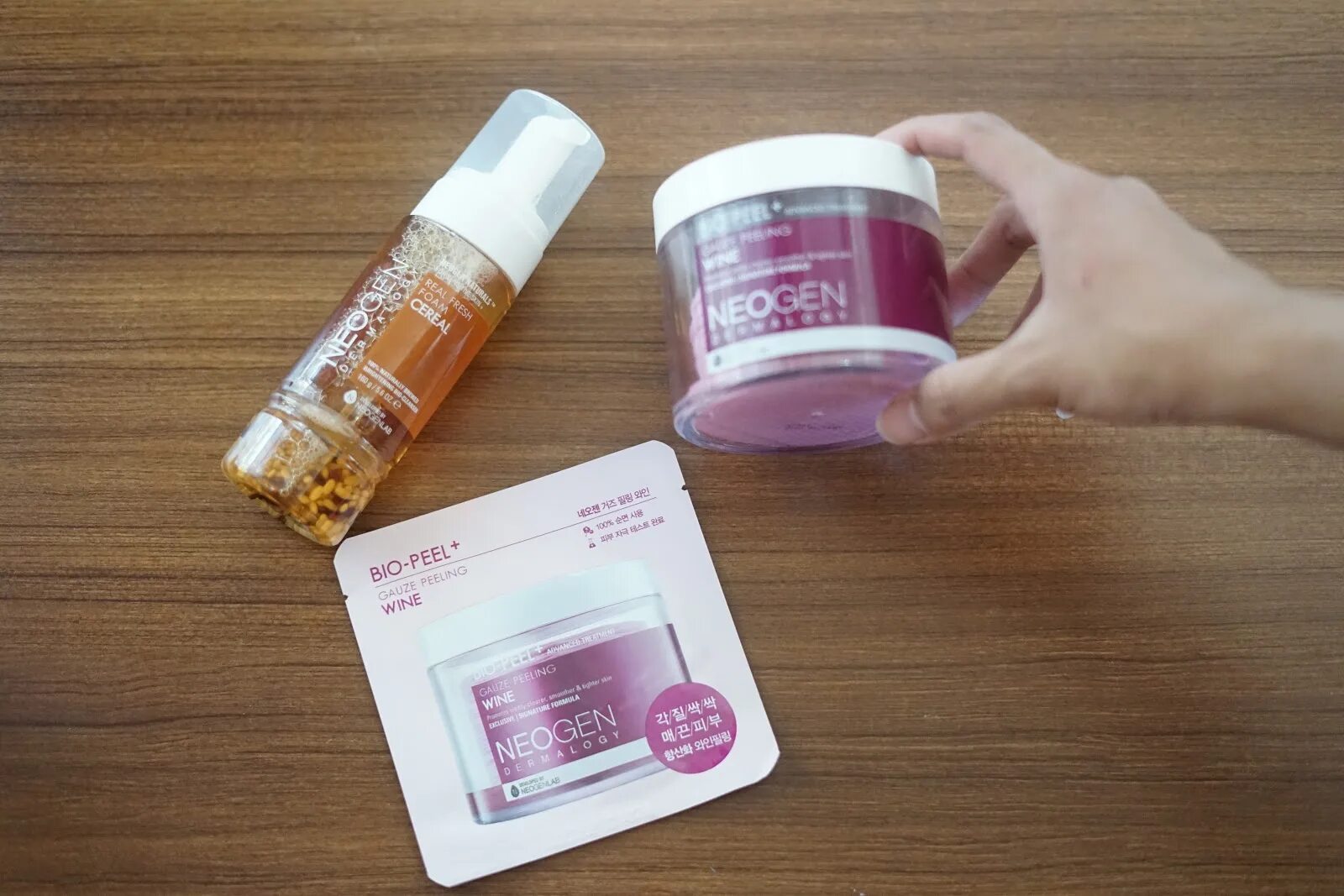 Neogen real niacinamide glow up daily mask. Neogen набор. neogen пилинг и эмульсия. neogen real polish honey &amp; sugar.